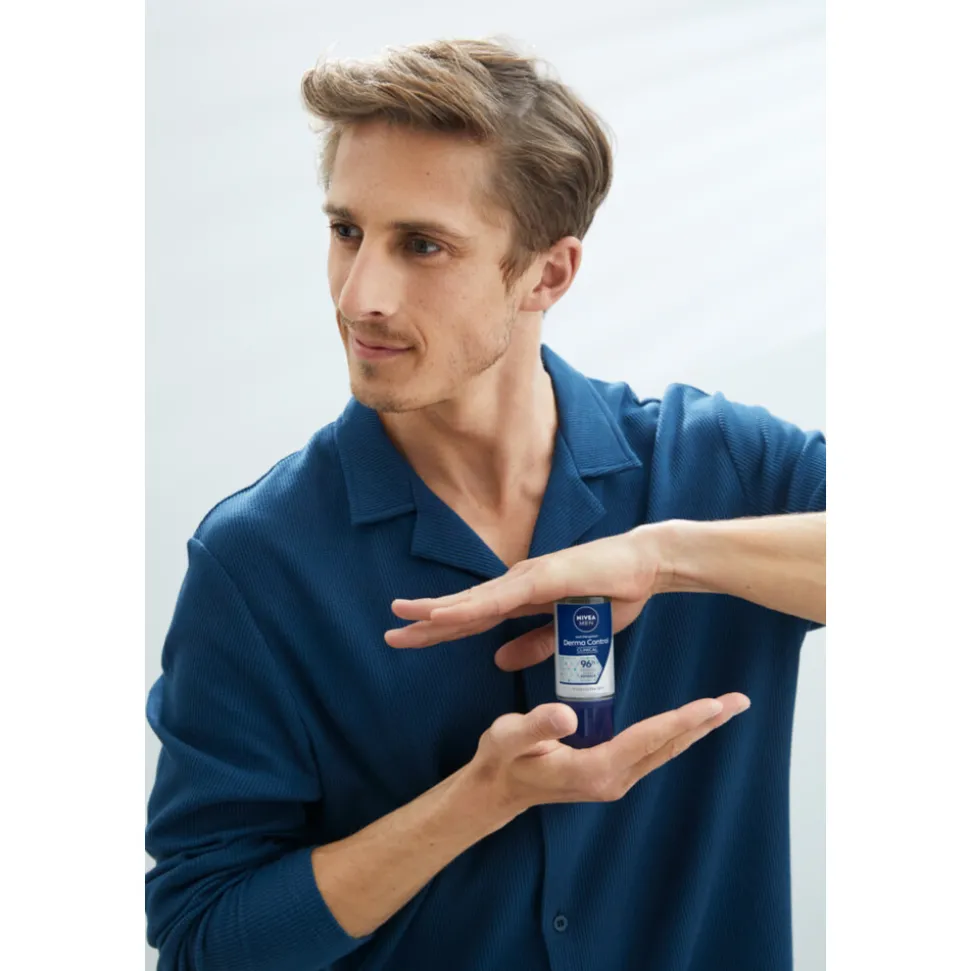 NIVEA Men Deodorant Roller Derma Dry Control 50 ml